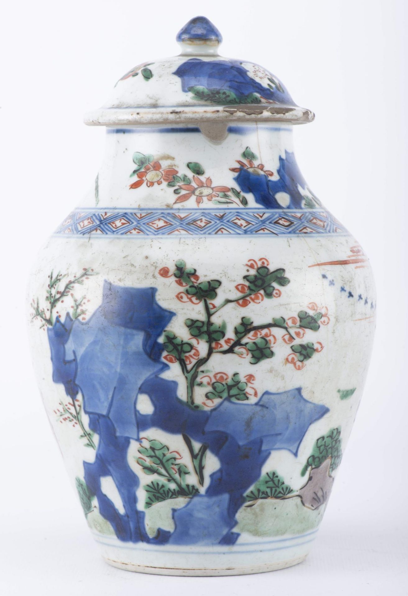 Jarre en porcelaine de Chine à décor en Wucai, Epoque Qing, Shunzhi/début Kangxi circa 1650-65 - Image 5 of 24