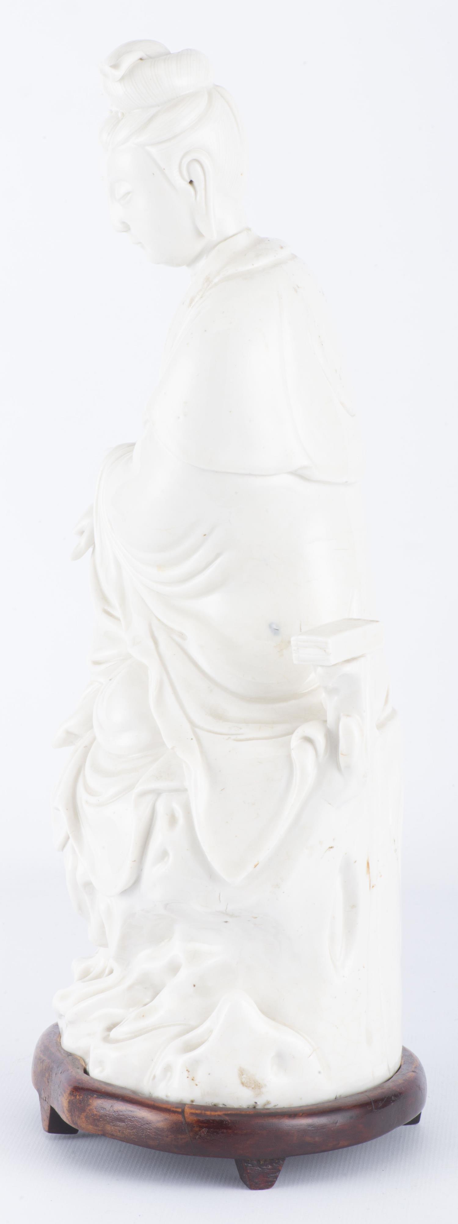 Guanyin en Blanc de Chine d'époque Qing - Image 7 of 17