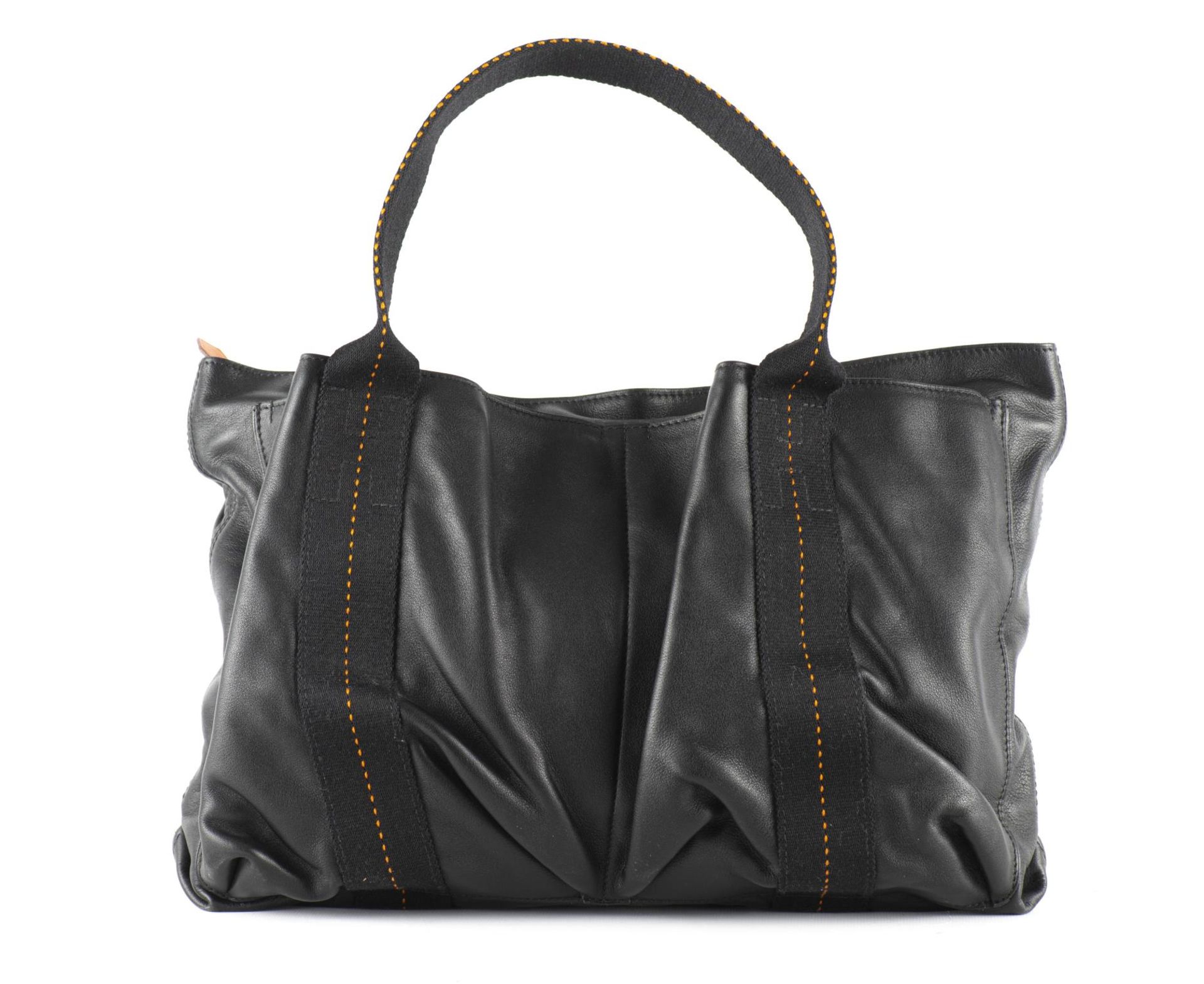 HERMES, Sac "Caravane" en cuir noir et tissu noir...