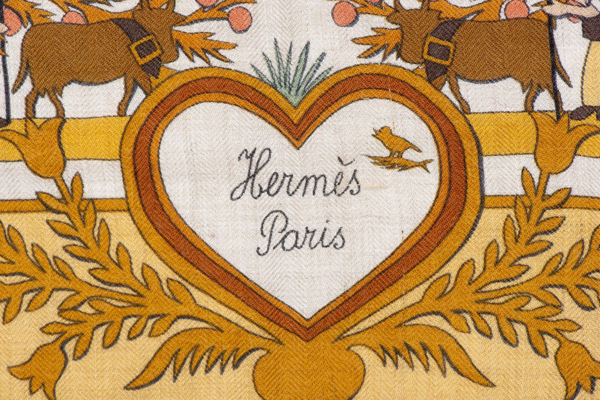 HERMES, Paris, châle en cachemire et soie, modèle "Découpages" signé Anne ROSAT... - Image 6 of 7