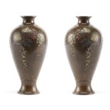 JAPON, Paire de petits vases...