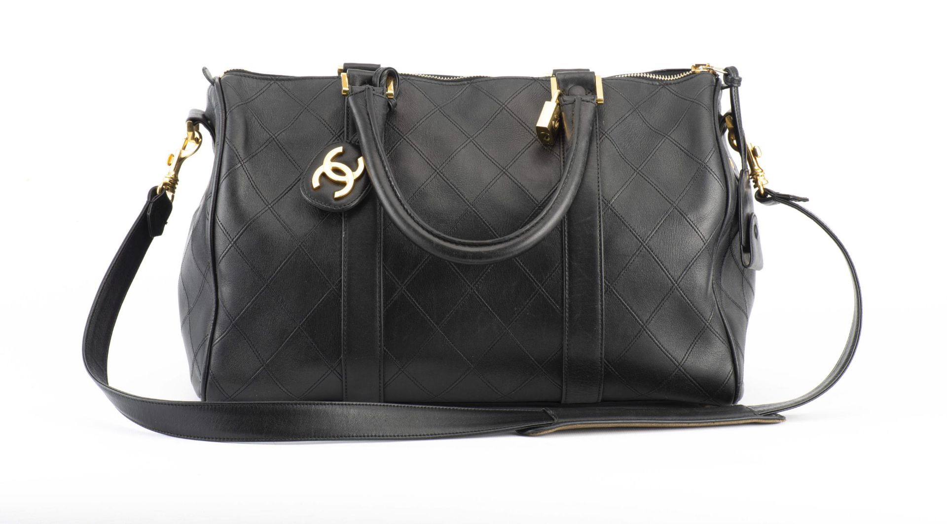 CHANEL, Sac Boston speedy en cuir...