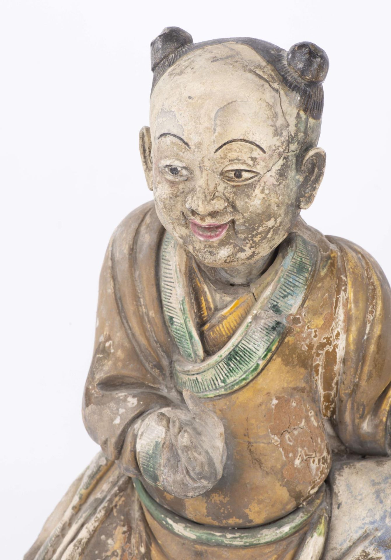 CHINA : Pair of Chinese painted stucco boys, Kangxi period - Image 6 of 12