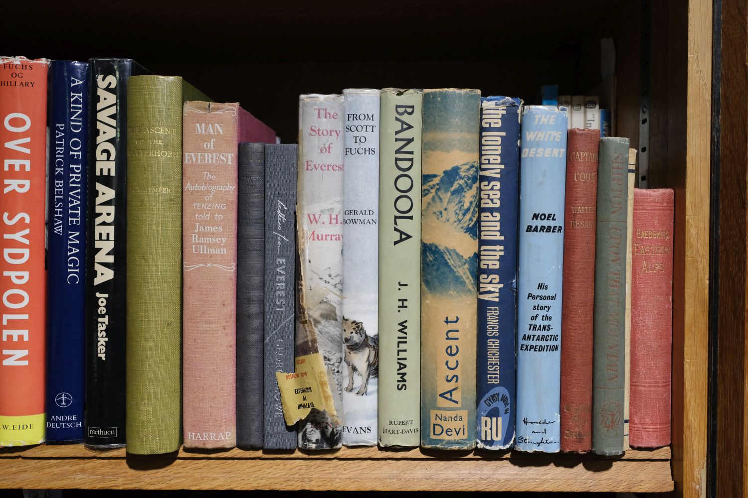 Lowe (George, 1924-2013). Collection of 40 mountaineering books ex libris George Lowe - Image 3 of 4