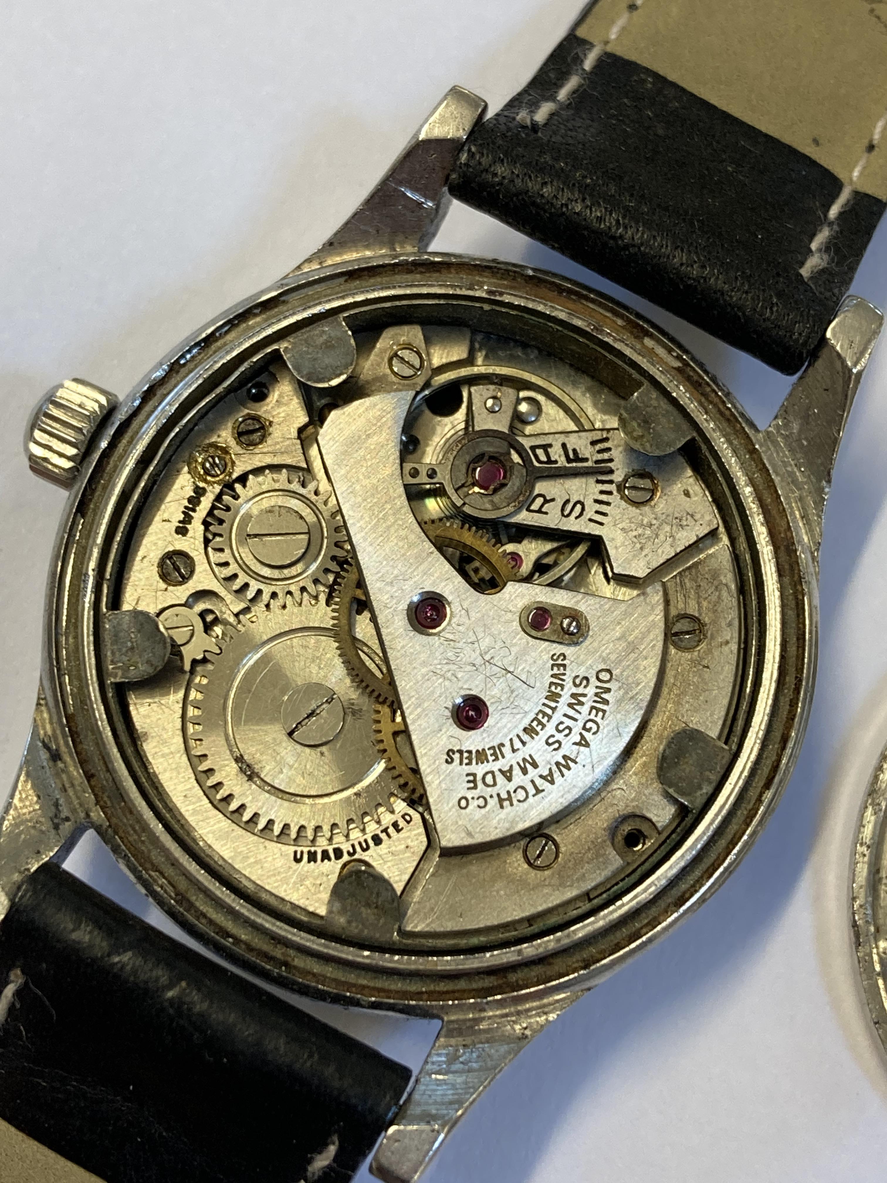 * Military Wristwatch. WWII Omega Wristwatch - Image 4 of 5