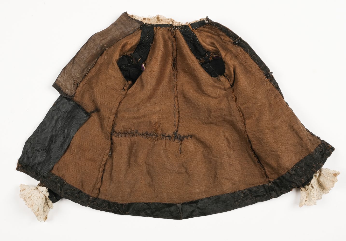 * Miniature garment. A 17th century-style coat, probably mid-late 19th century - Image 5 of 5