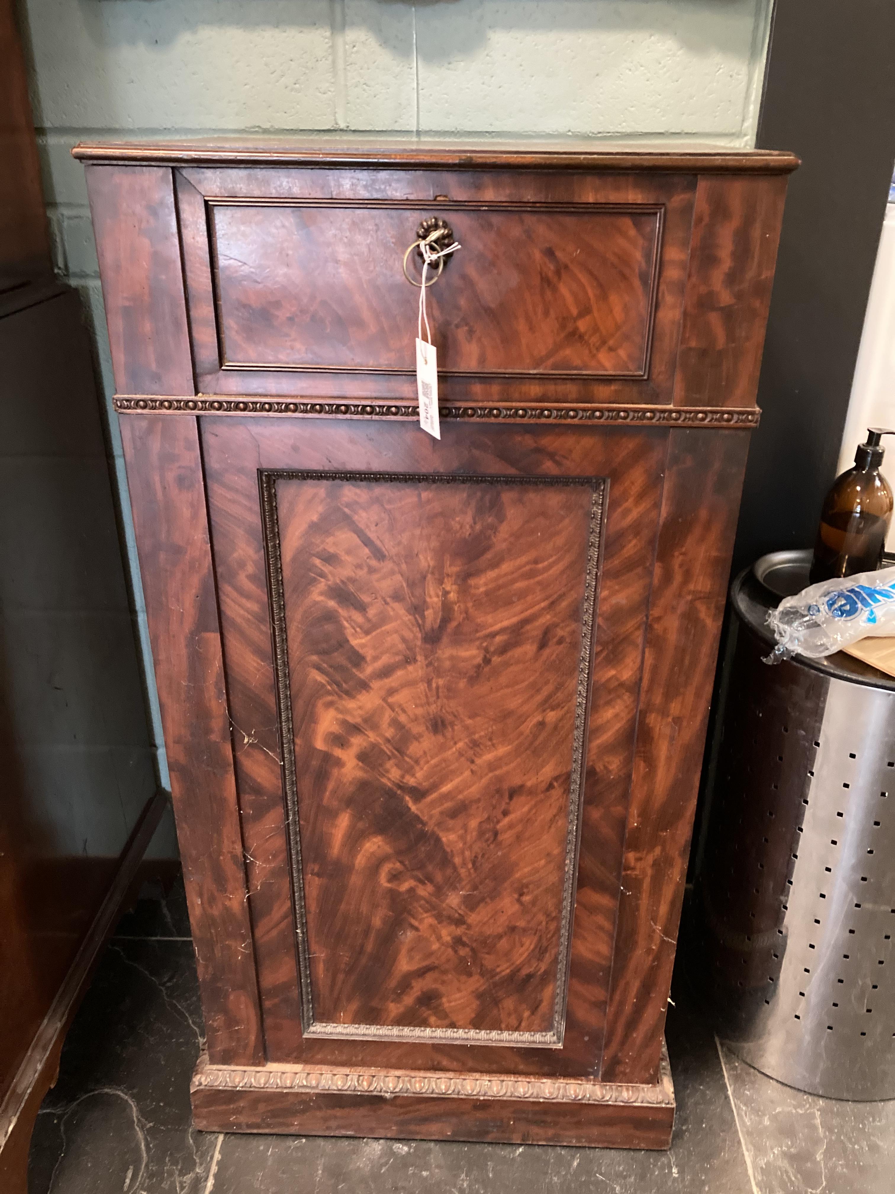 * Cabinets. Pair of William IV pedestal cabinets - Image 10 of 17