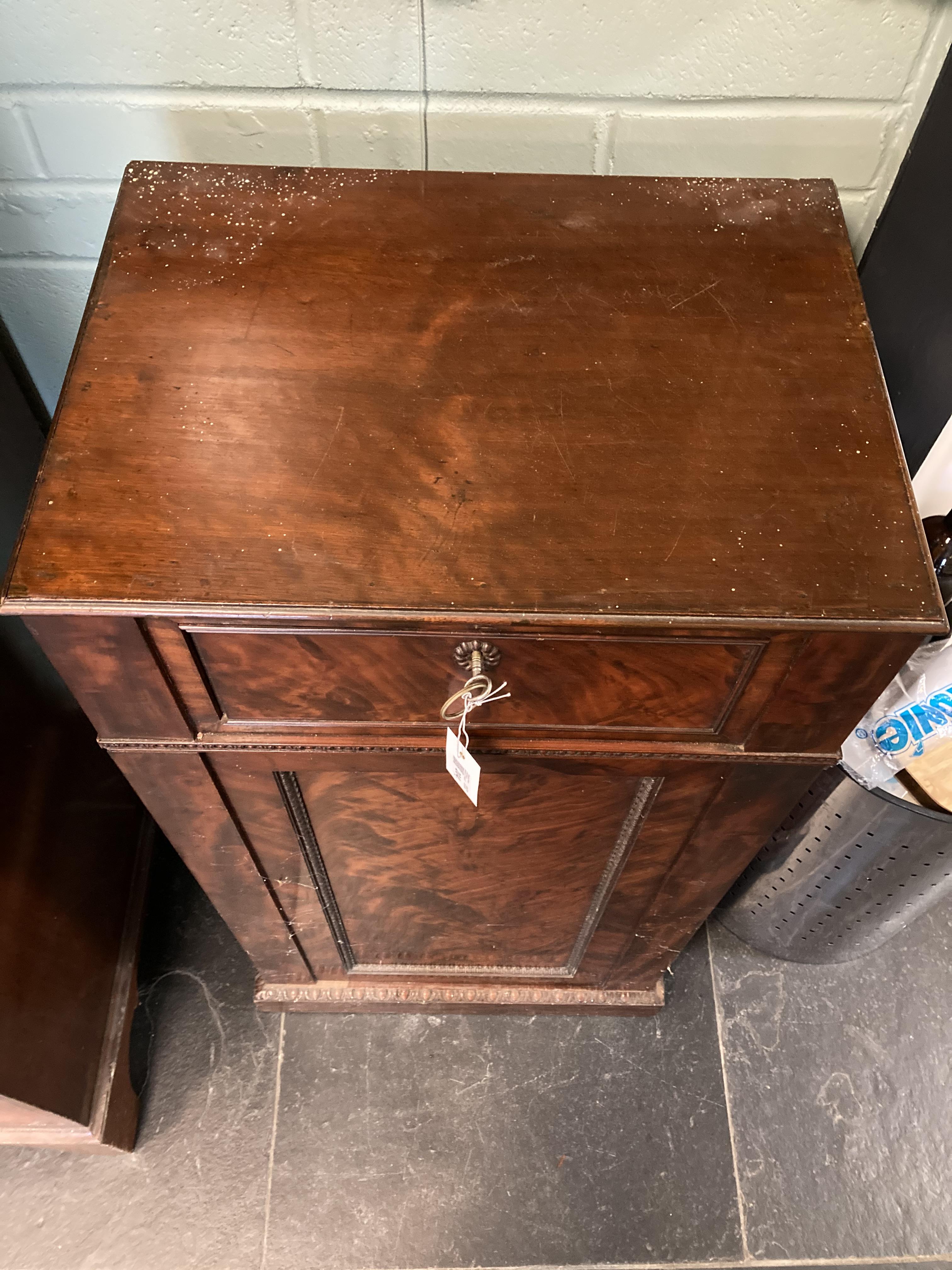 * Cabinets. Pair of William IV pedestal cabinets - Image 11 of 17