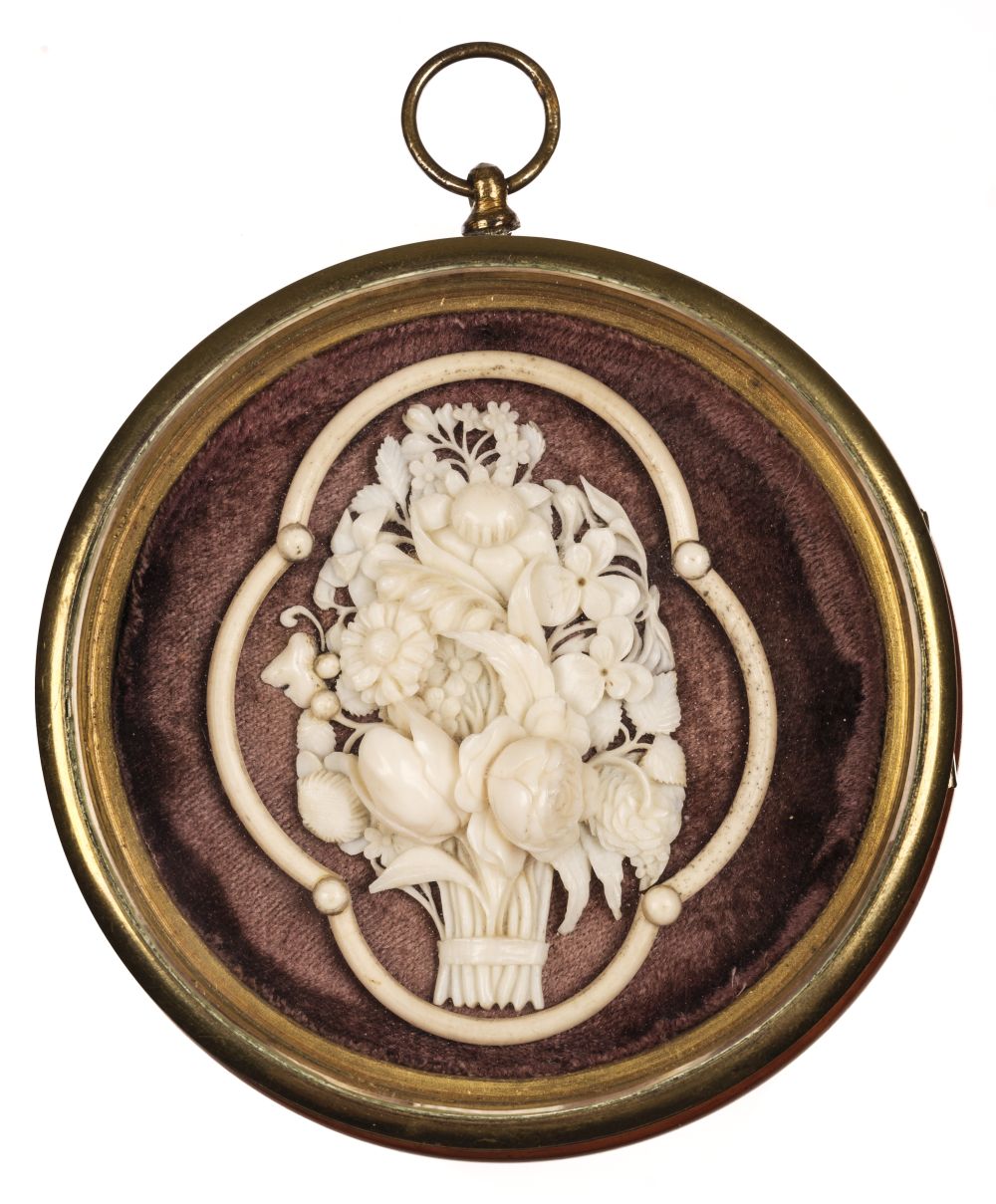 * Dieppe Ivory. 19th century Dieppe ivory floral carving