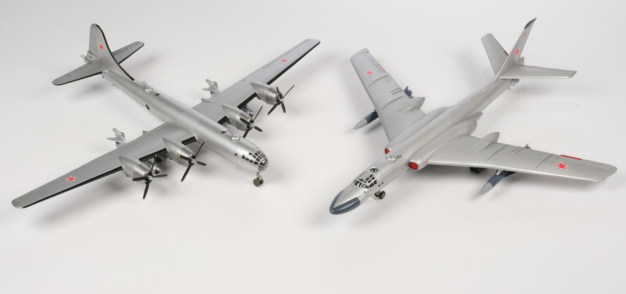 Model Aircraft. A collection of 1/72 model aircraft built by Ken Duffey..., - Image 4 of 6