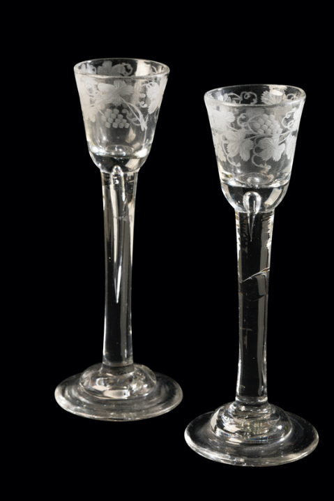 PAIR OF ENGLISH ENGRAVED WINE GOBLETS, 18TH CENTURY