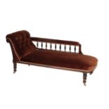 A VICTORIAN STAINED HARDWOOD AND VELVET UPHOLSTERED CHAISE LONGUE,