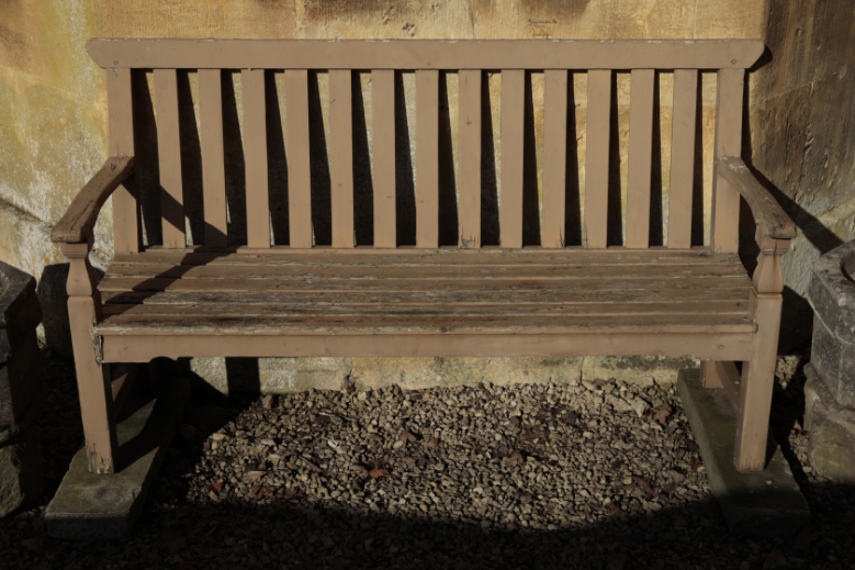 A PAINTED WOOD GARDEN BENCH, - Image 2 of 2