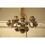 A GILT BRASS SIX LIGHT CHANDELIER IN EARLY 18TH CENTURY STYLE,
