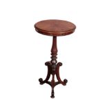 AN EARLY VICTORIAN WINE OR LAMP TABLE,