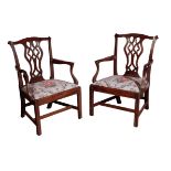 A PAIR OF FINE GEORGE III MAHOGANY ELBOW CHAIRS, ATTRIBUTABLE TO GILLOWS,