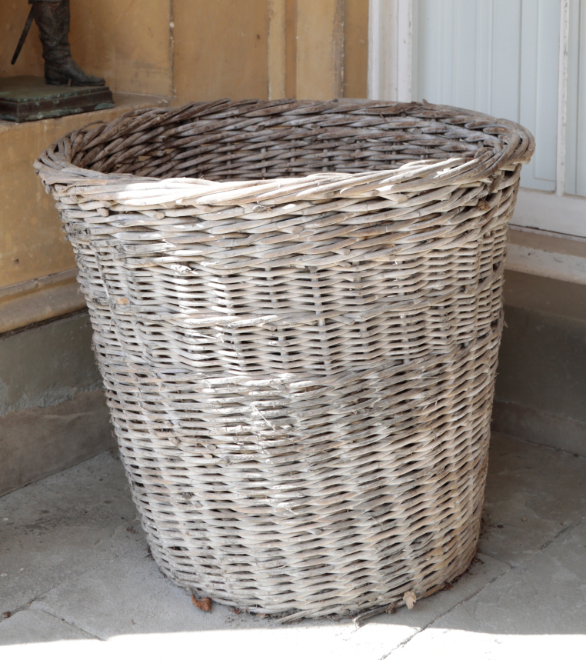 A PAIR OF LARGE WICKER LOG BASKETS, - Image 3 of 3