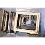 A QUANTITY OF ASSORTED MINIATURE, MIRROR AND PHOTOGRAPH FRAMES,