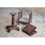 A REGENCY CARVED ROSEWOOD TABLE BASE, ATTRIBUTABLE TO GILLOWS,