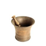 A GEORGE II BRASS MORTAR AND PESTLE,