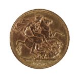 A GEORGE V 1926 GOLD SOVEREIGN