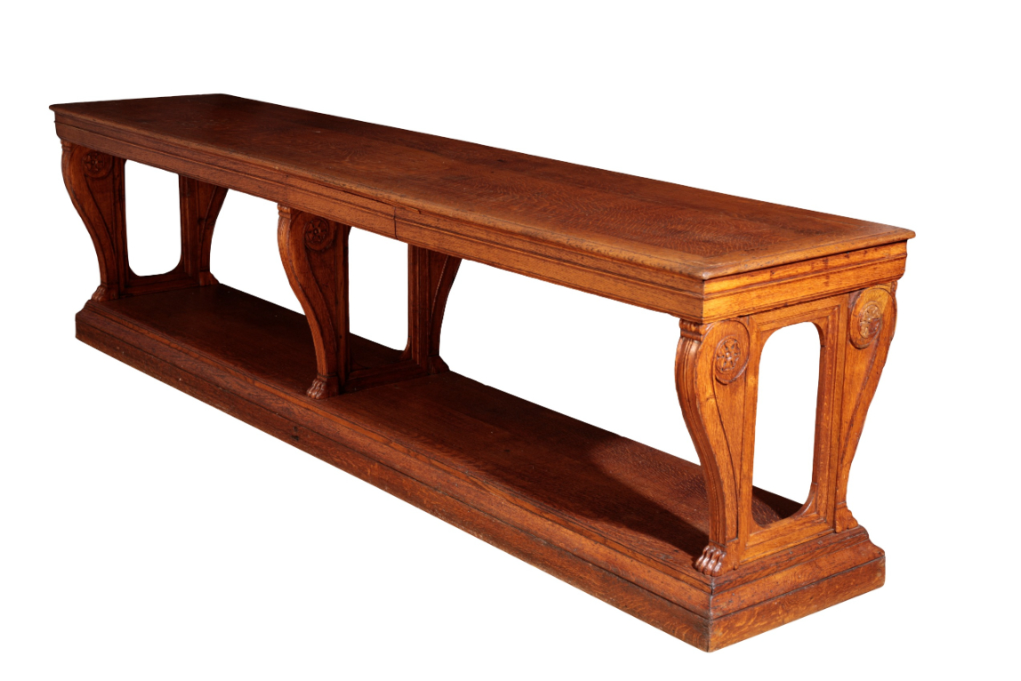 AN OAK CENTRE TABLE,