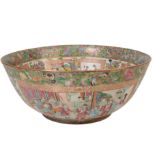 A CHINESE "CANTONESE" FAMILLE ROSE/VERTE BOWL