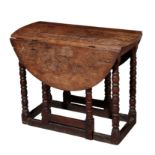 A WILLIAM AND MARY OAK GATELEG TABLE