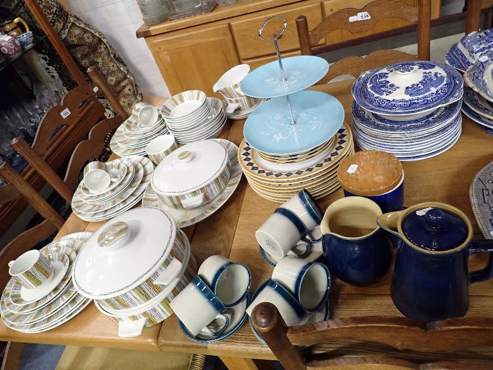 A COLLECTION OF VINTAGE MIDWINTER 'SIENNA' DINNER WARES