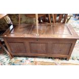 AN EARLY 20TH CENTURY OAK COFFER