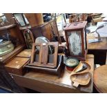 A 19TH CENTURY ROSEWOOD BOX