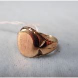 A 9CT GOLD SIGNET RING