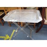 A VINTAGE 1960s PERSPEX BUTLER'S TRAY