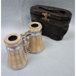 A PAIR OF MOTHER OF PEARL OPERA GLASSES