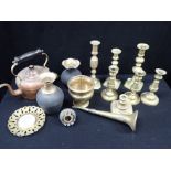 A COLLECTION OF BRASS CANDLESTICKS