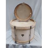 A VINTAGE 'GIGSTER' DRUM