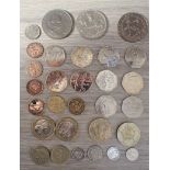 A QUANITITY OF MIXED COINS