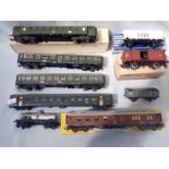 A COLLECTION OF OO GAUGE AND HO GAUGE ROLLING STOCK