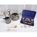 A SILVER NURSERY SPOON AND PUSHER