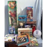 A COLLECTION OF TOYS, INCLUDING 'E.T.', OTHER TOYS