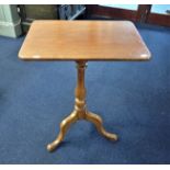 A 19TH CENTURY PALE MAHOGANY TRIPOD TABLE