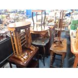 A SMALL OAK GATELEG TABLE