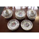 A WORCESTER PART DINNER SERVICE OF IMARI PATTERN