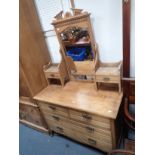 AN EDWARDIAN LIGHT OAK DRESSING TABLE