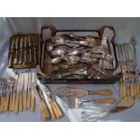 A COLLECTION OF SILVER PLATED FLATWARE