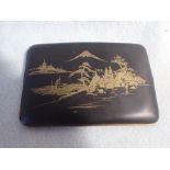 A JAPANESE NIELLO ON YELLOW METAL CIGARETTE CASE