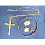 A HALLMARKED SILVER CROSS PENDANT