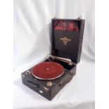 A COLUMBIA PORTABLE GRAMOPHONE: VIVA-TONAL GRAFONOLA