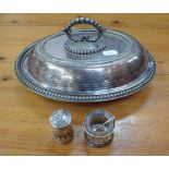 A SILVER MUSTARD AND PEPPER POT