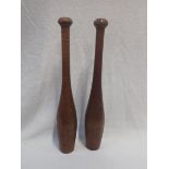 A PAIR OF VINTAGE JUGGLING/EXERCISE CLUBS
